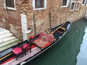 Gondola Near By